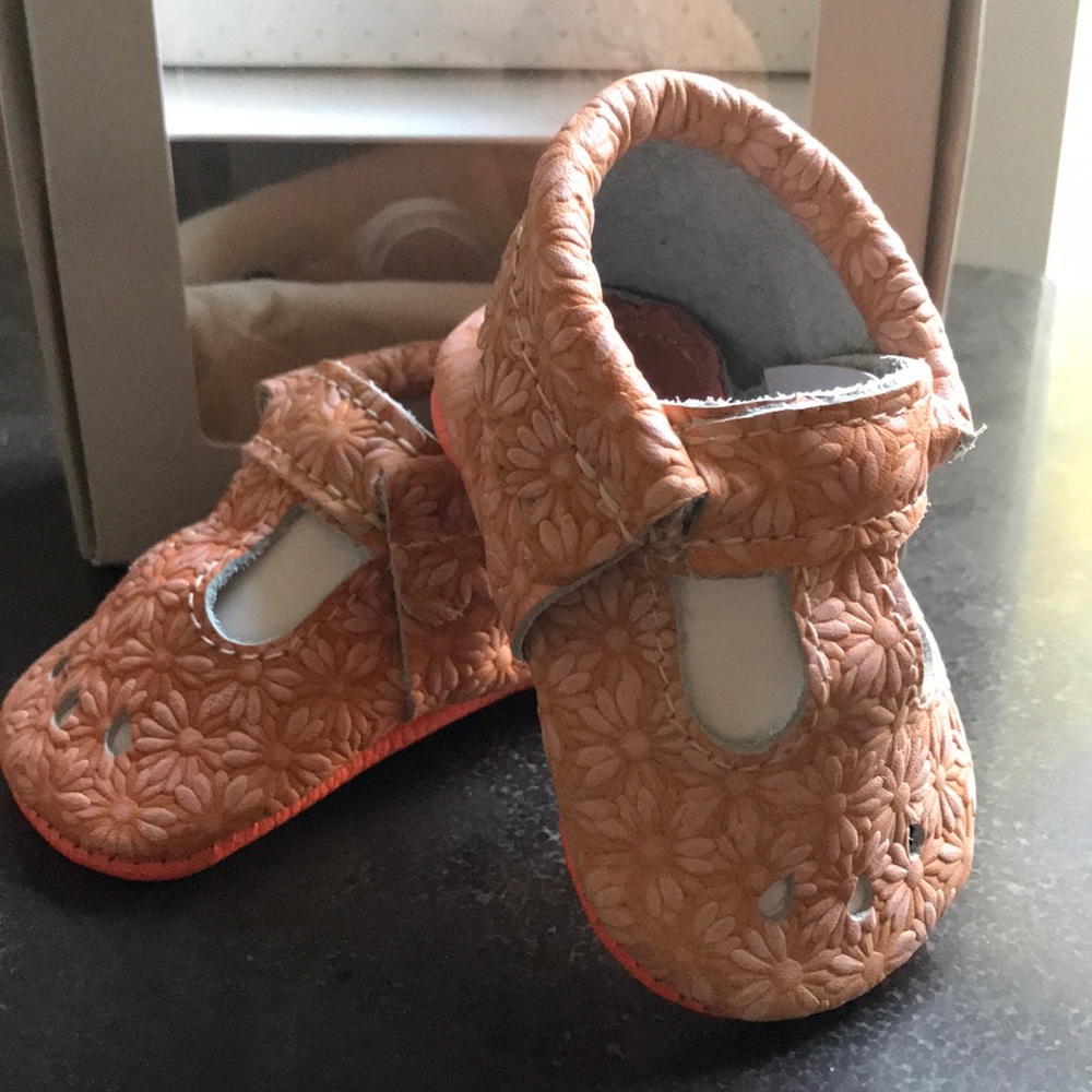 Freshly Picked Mary Jane Coral Daisy